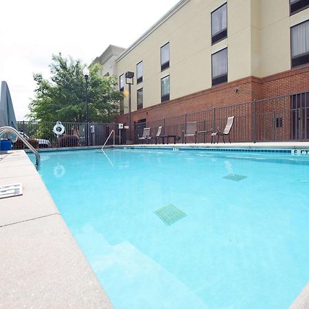 Hampton Inn Fayetteville Bagian luar foto