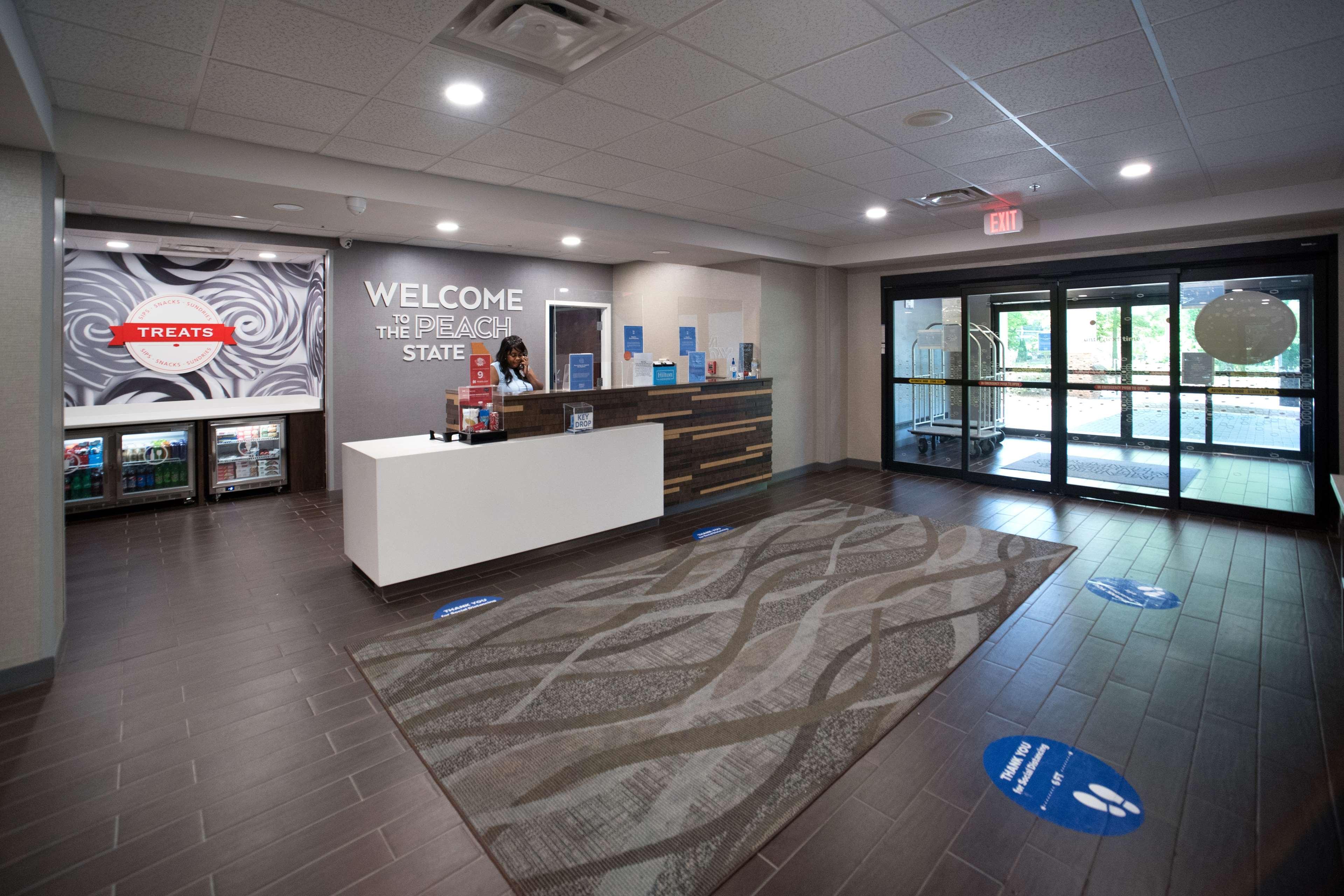 Hampton Inn Fayetteville Bagian luar foto