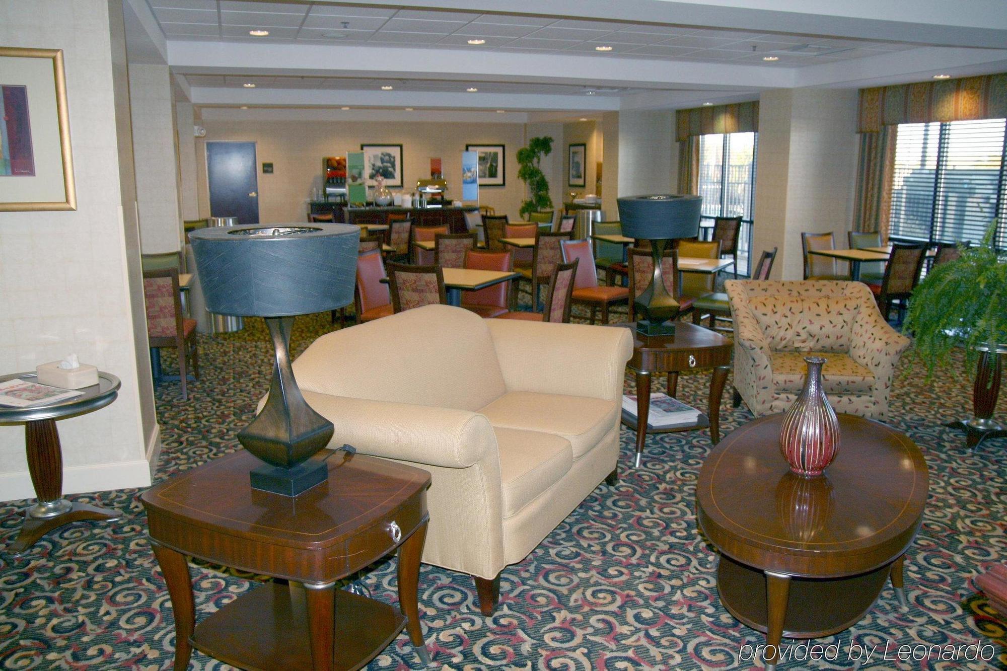 Hampton Inn Fayetteville Bagian luar foto