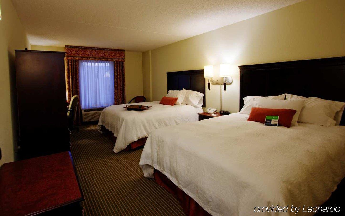 Hampton Inn Fayetteville Ruang foto