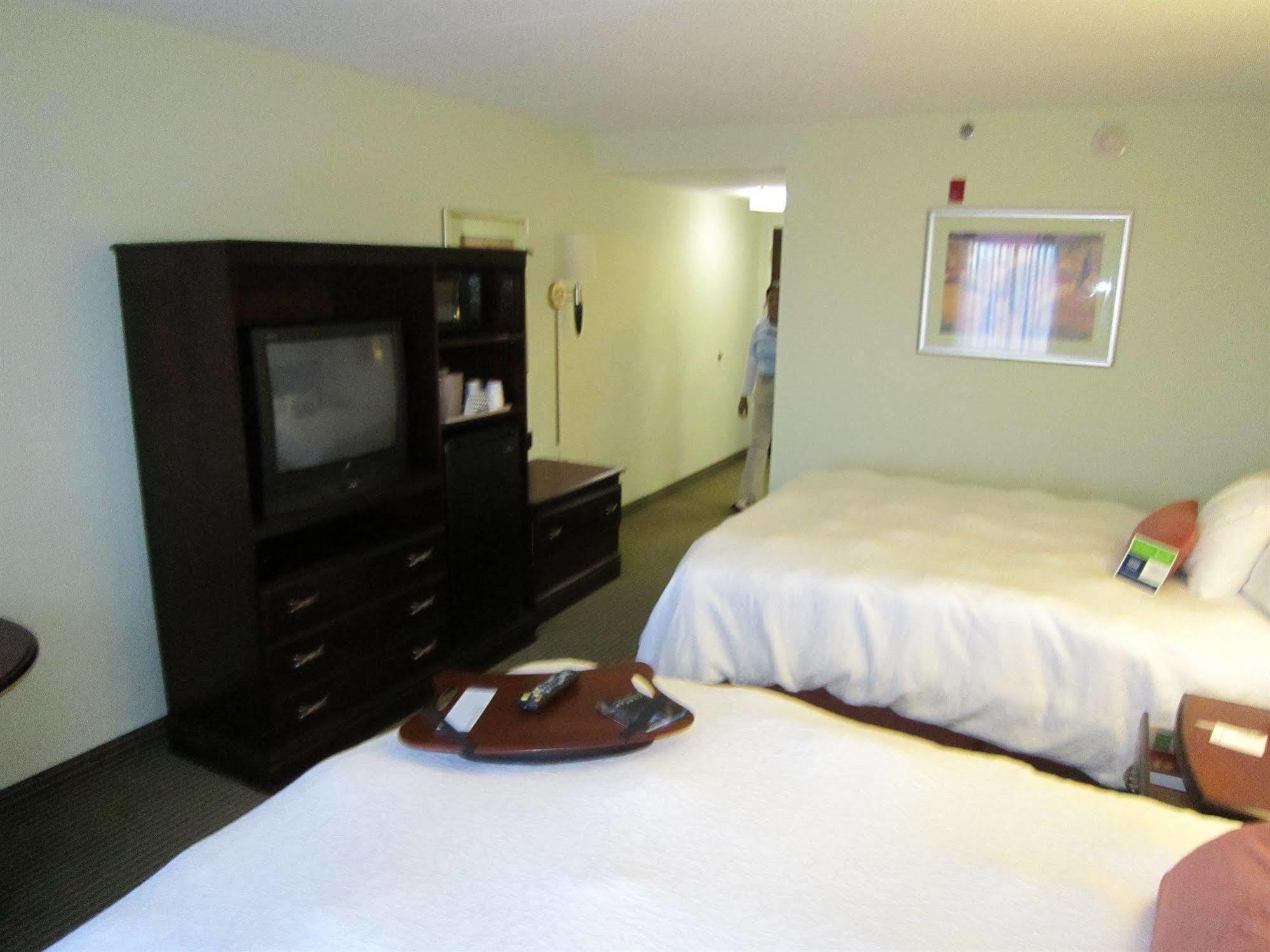 Hampton Inn Fayetteville Ruang foto